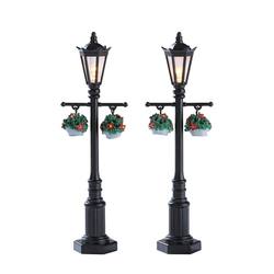 Old English Lamp Post  set of 2