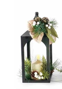 Lantern candle & wreaths- Lightup- Large