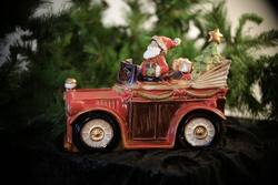 Rustic Ceramic Santa in Car (LED)