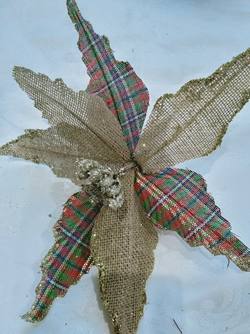 Hessian & Tartan Poinsettia